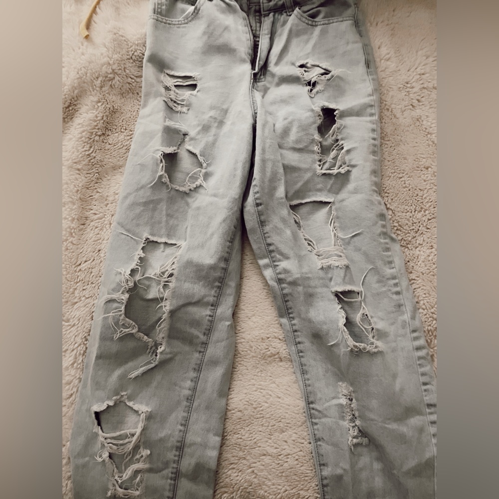 Ripped jeans